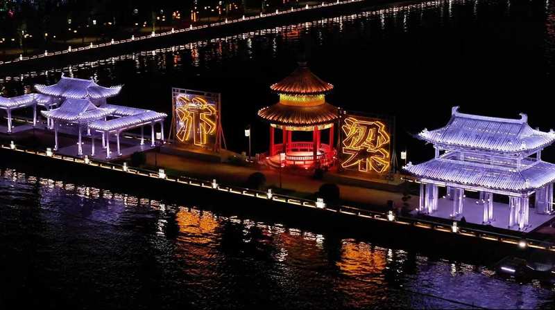  夜游汴河波光里，仿宋桥梁连古今；原来河南开封这样美。 文化旅游 夜游汴河波光里，仿宋桥梁连古今；原来河南开封这样美。 文化旅游