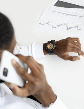  市场波动之际，资金布局窗口显现；ETF逆势吸金近两百亿，私募备案活跃度显著提升。 股票财经