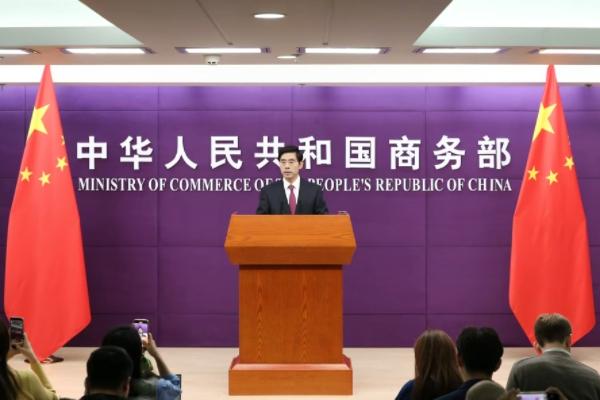  【深度揭秘】乳企转型的隐秘路径：为何“两油一酪”成为决胜B端的关键筹码？ 新闻