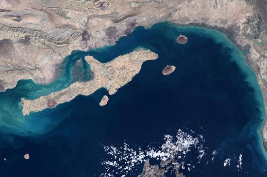  【深度解析】美伊博弈新局：霍尔木兹困局与全球能源变局 股票财经