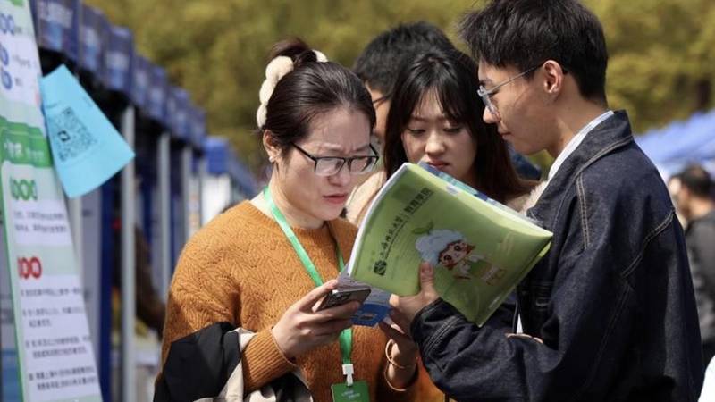  技术驱动金融变革：平安数字银行「保险DNA」融合模式深度解析 IT技术