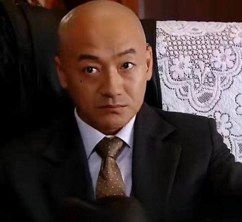  《孤雁》叙事结构拆解：失忆设定如何重构谍战剧逻辑 影视小说