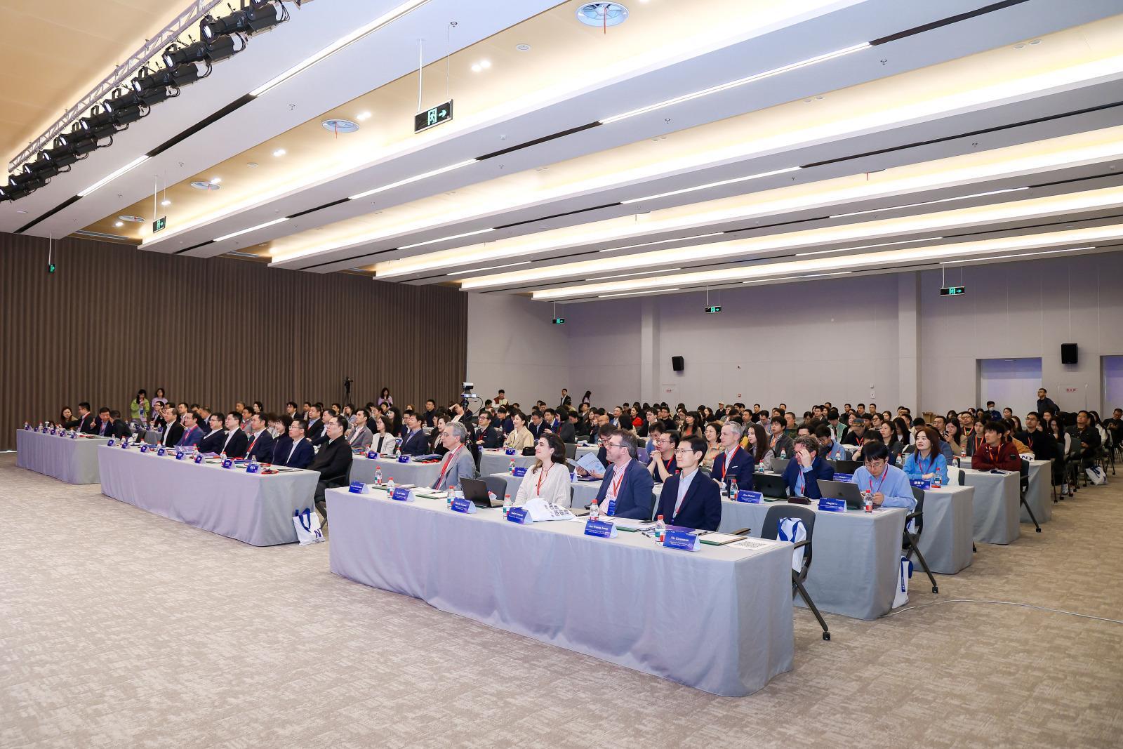  深度解码脑机接口生态密码：从实验室到商业化的系统跃迁 IT技术